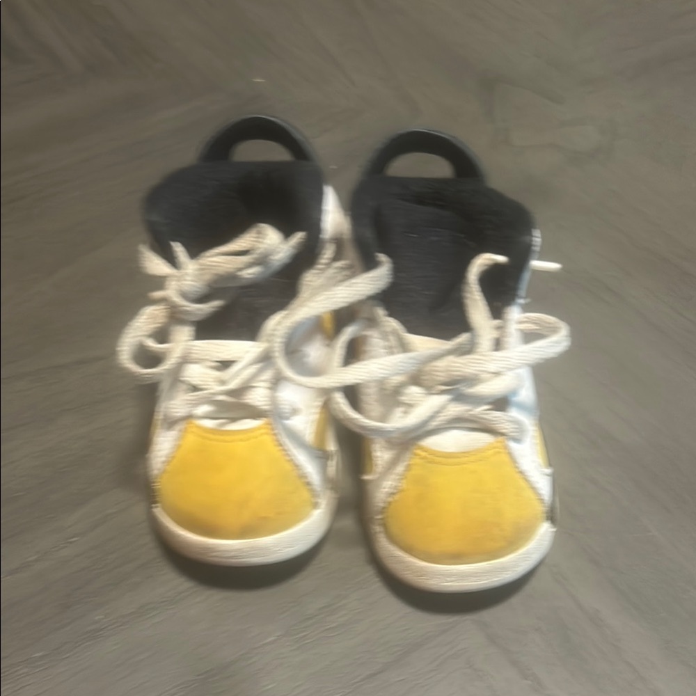 Jordan Yellow and Black Sneakers with Classic Design